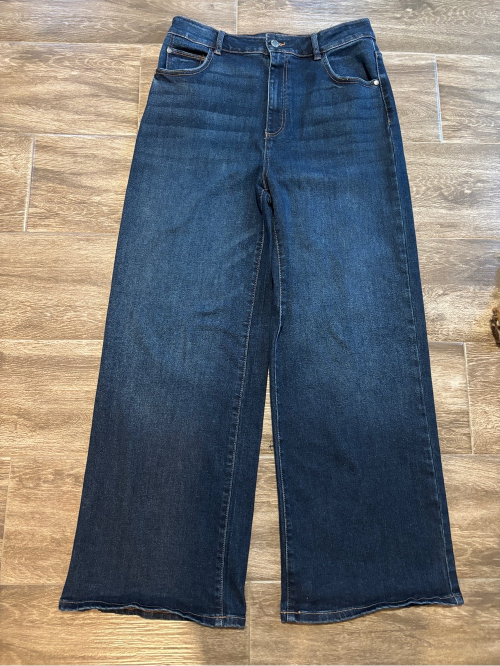 Well Worn Wide-Leg Jeans in Dark Blue Denim